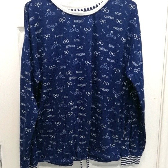 Harry Potter | Licensed Wizarding World Long Sleeve Pajama Top - Picture 1 of 4